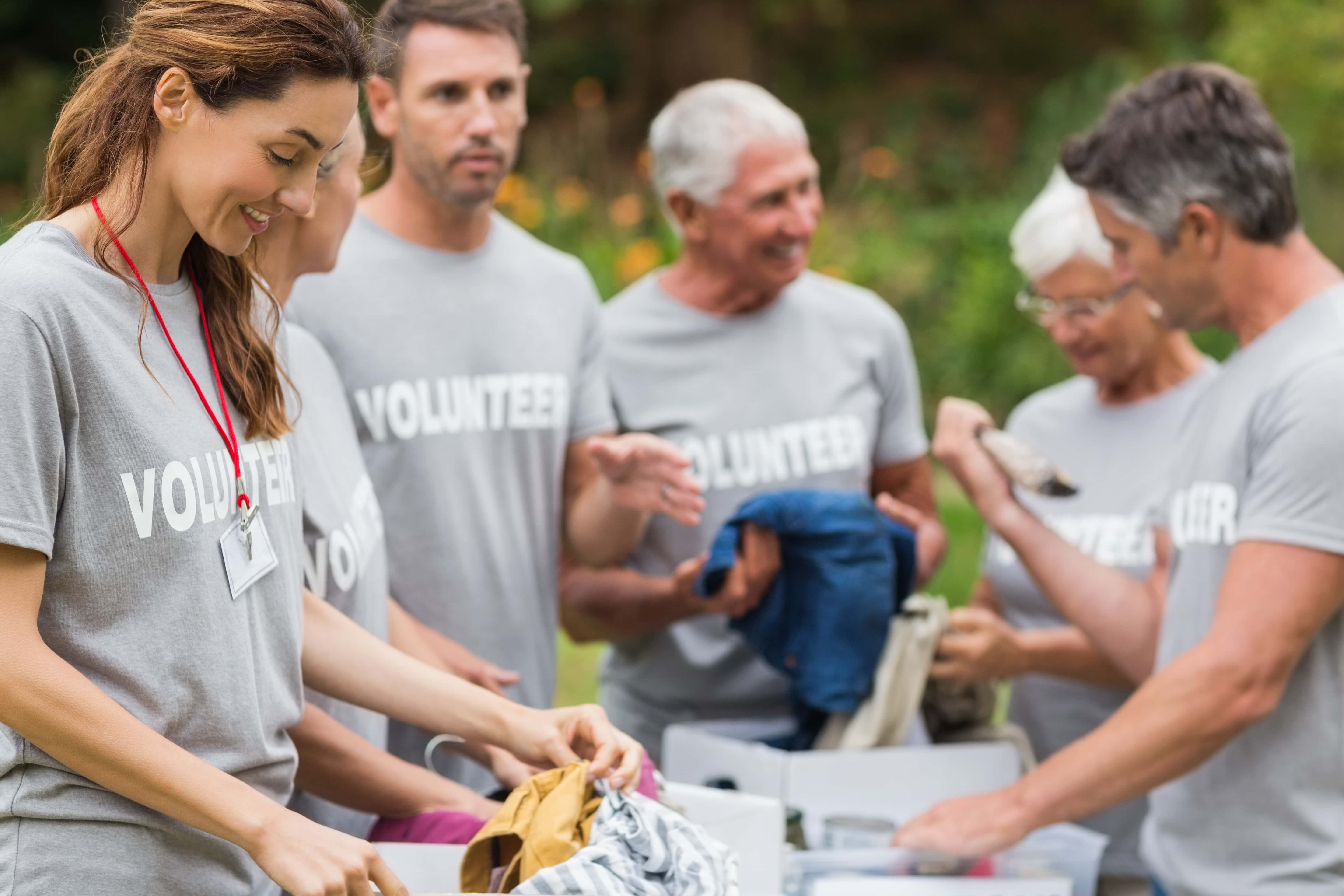 Volunteering holiday. Волонтерство за рубежом. Волонтеры в Германии. Счастливые волонтеры. Благотворительность.