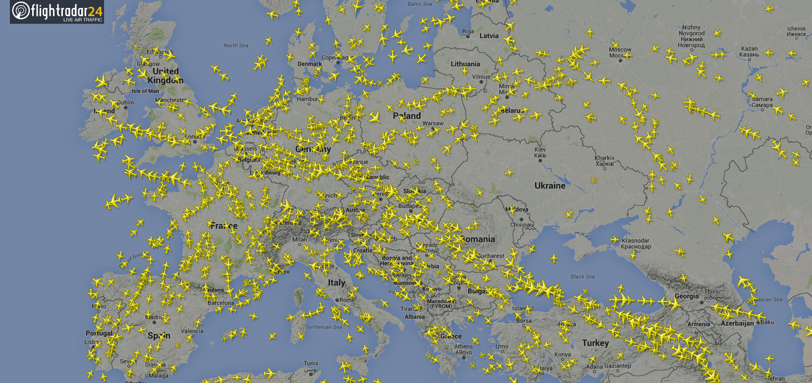 Карта онлайн полетов самолетов в реальном времени от flightradar24