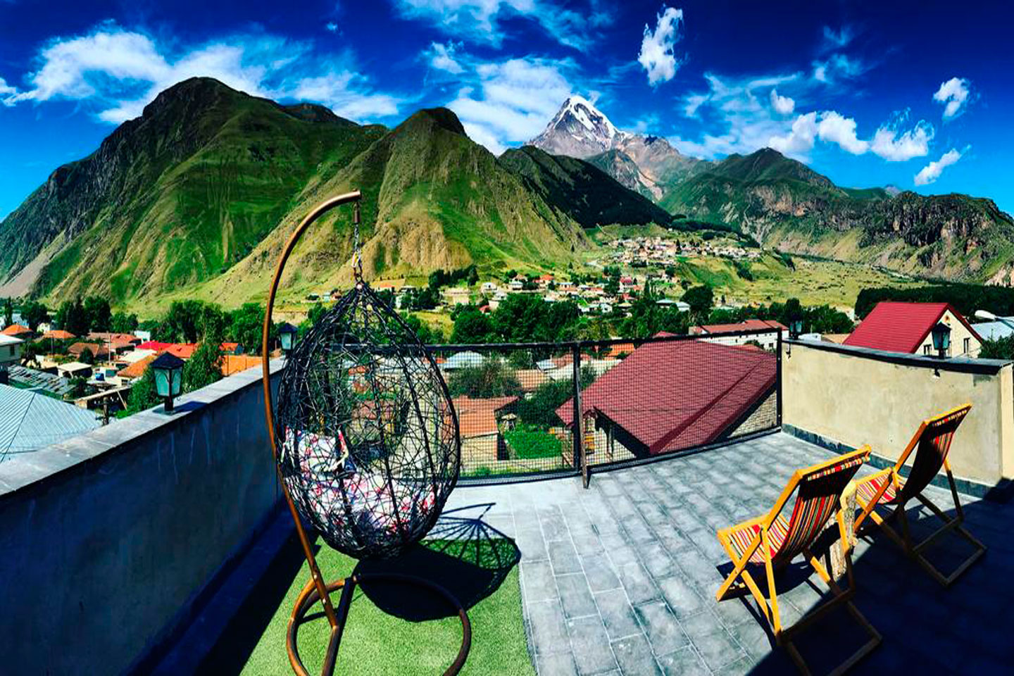 Rooms Hotel Kazbegi Гергети