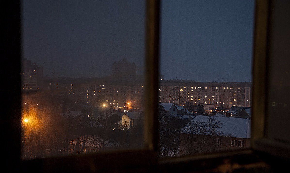 Вид из окна ночью