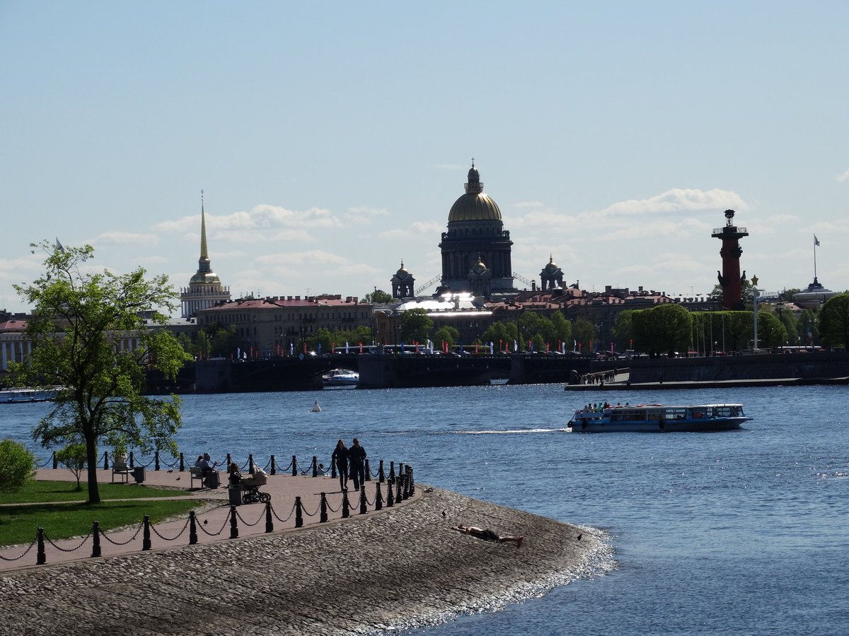 санкт петербург май