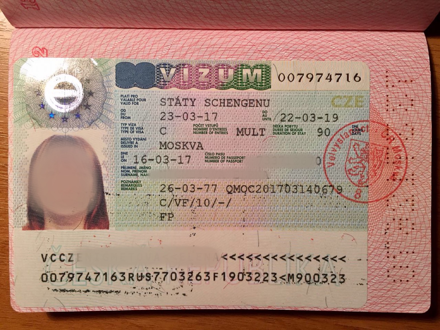 Шенгенская виза россиянам сейчас. Туристическая виза. Шенгенская виза. Туристическая виза шенген.