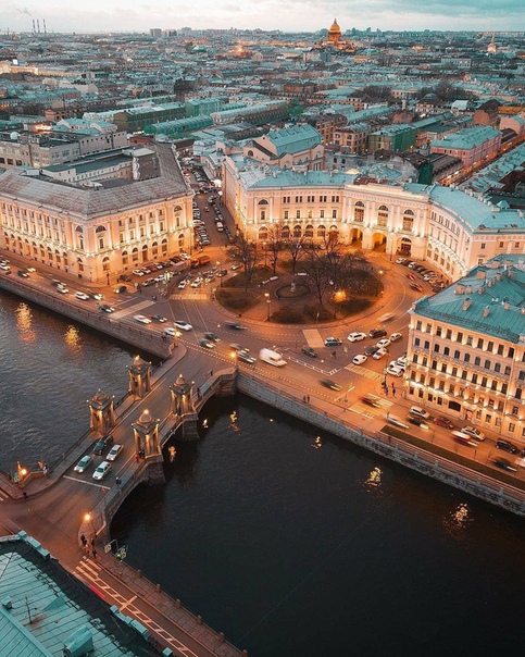 Что есть необычного в Санкт Петербурге?