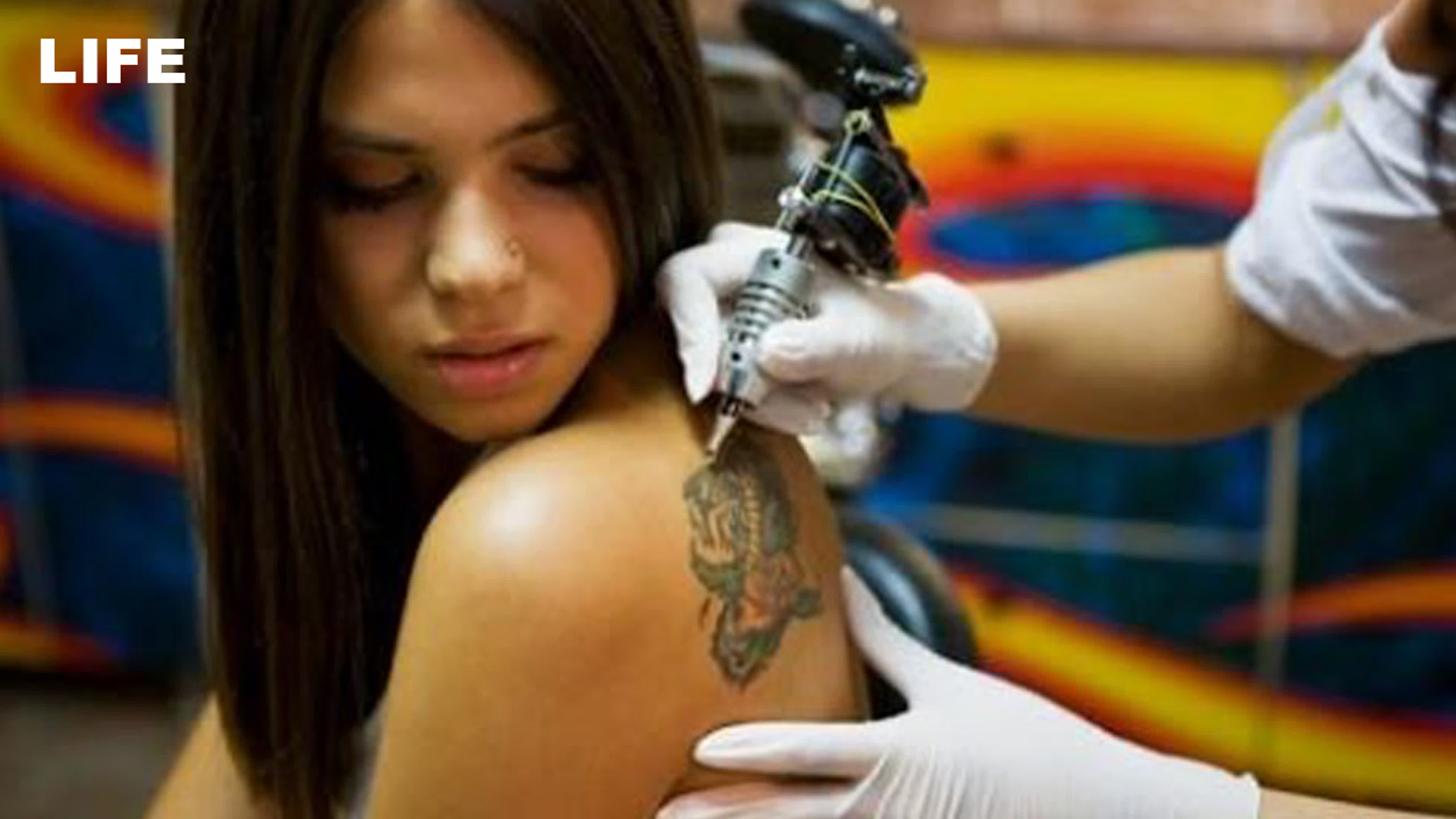 Какие люди делают Татуировки