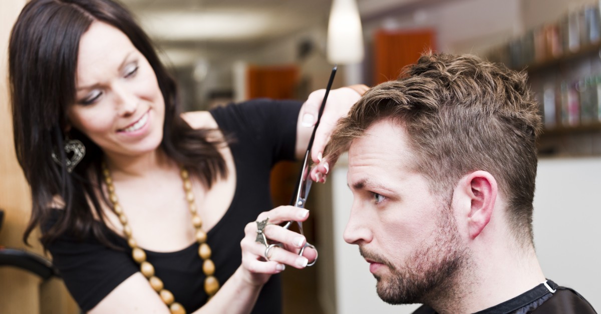 Может ли парикмахер отказать клиенту в стрижке